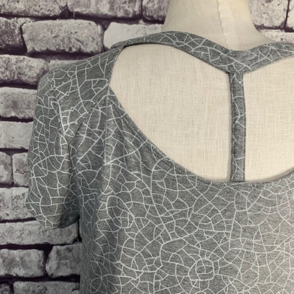 RVCA Gray Cage Style Top Size L - Picture 7 of 9